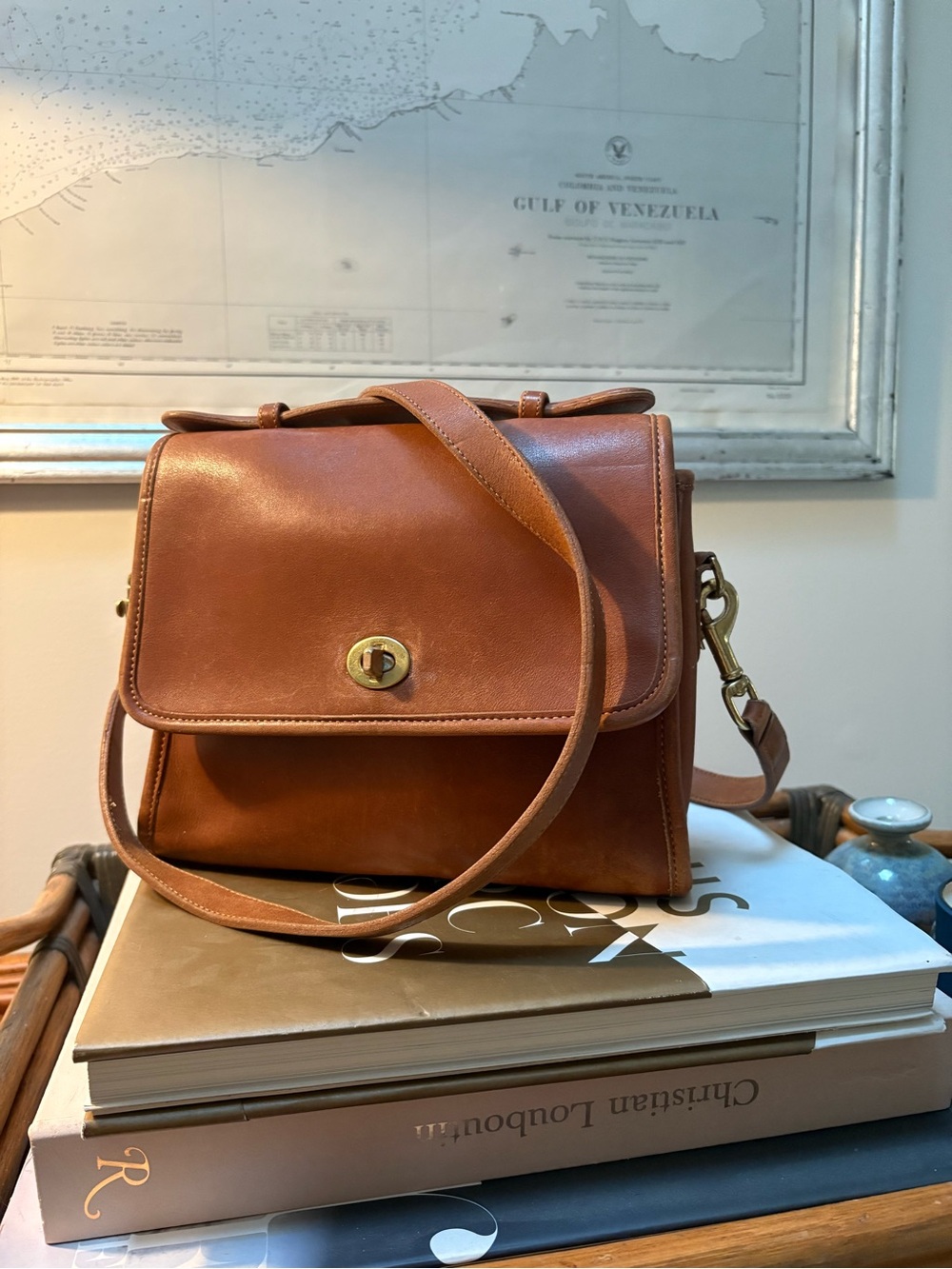 Vintage Coach Brown Leather Top-Handle Crossbody with Gold Hardware - Picture 2 of 6